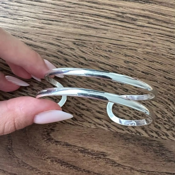 Silver Double Circle Line Bangle Bracelet For Woman Cuff bracelet - Picture 3 of 9